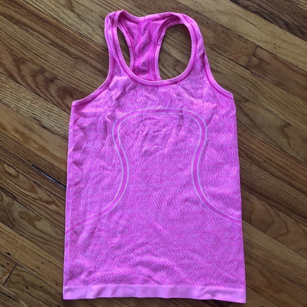 Lululemon tank